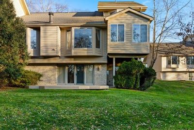 /international/us/8040-pepperwood-drive-grand-blanc-mi-110106169669/