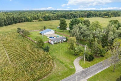 /international/us/4782-2-mile-road-athens-mi-110110304143/
