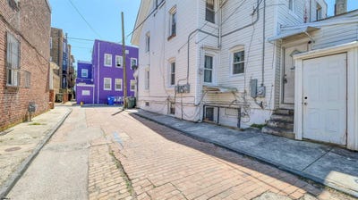 /international/us/4019-vanrennslear-atlantic-city-nj-110108576444/