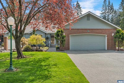 /international/us/302-foursome-drive-sequim-wa-110107586395/