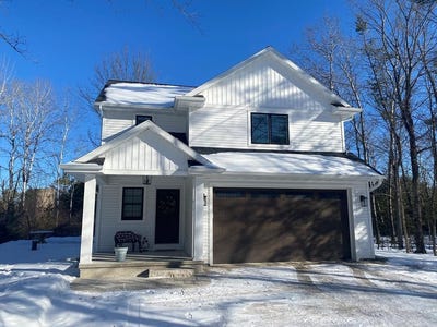 /international/us/9148-spring-rd-fish-creek-wi-110105520471/