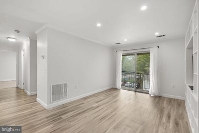 /international/us/18328-streamside-drive-gaithersburg-md-110120417666/