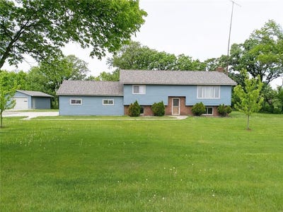 /international/us/24798-co-rd-62-browerville-mn-110108445705/