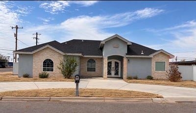 /international/us/1023-s-plum-st-pecos-tx-110119986135/