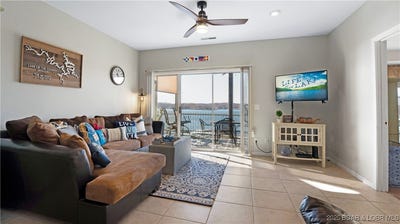 /international/us/803-w-harbour-towne-drive-lake-ozark-mo-110101211158/