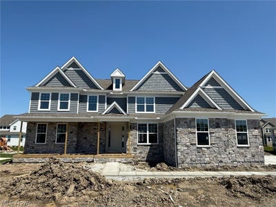 /international/us/32610-trillium-court-avon-lake-oh-110106703152/