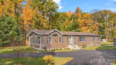 /international/us/w7012-county-r-road-pembine-t-wi-wi-110120554320/