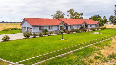 /international/us/9200-highway-41-lemoore-ca-110107856517/