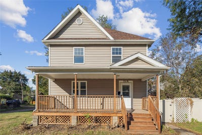 /international/us/715-grand-avenue-ames-ia-110102869870/