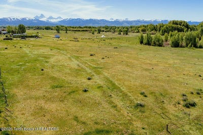 /international/us/563-n-3000-w-tetonia-id-110109010316/