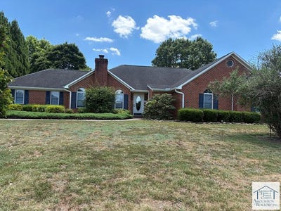 /international/us/251-red-hill-dr-martinsville-va-110108816900/
