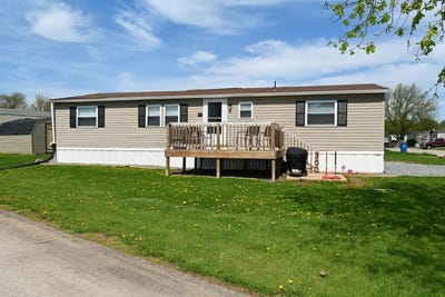 /international/us/300-chesapeake-estate-thomasville-pa-110107383055/