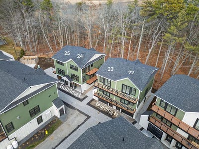 /international/us/22-salt-point-drive-old-orchard-beach-me-110100088964/