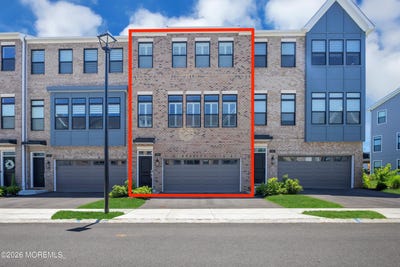 /international/us/15-linder-court-middletown-nj-110108570441/