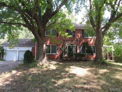 /international/us/608-n-4th-street-elsberry-mo-110108451810/