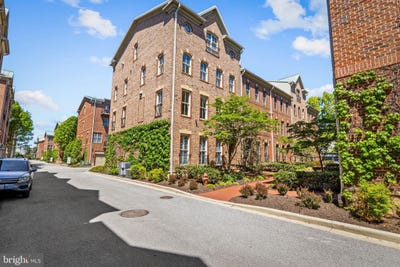 /international/us/2331-boston-street-baltimore-md-110107689419/