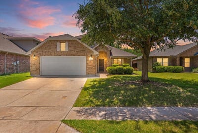 /international/us/4604-fern-valley-drive-fort-worth-tx-110109007505/