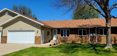 /international/us/2207-se-crystal-avenue-aberdeen-sd-110106790344/