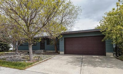 /international/us/1026-elm-ave-cody-wy-110097929964/