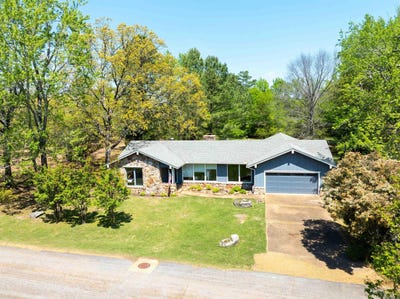 /international/us/249-cedar-place-heber-springs-ar-110107453882/