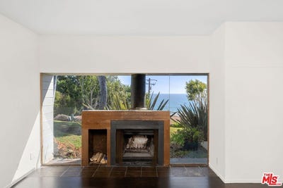/international/us/31215-pacific-coast-hwy-malibu-ca-110108919062/