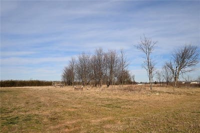 /international/us/13295-taylor-orchard-rd-gentry-ar-110096985978/?lang=en