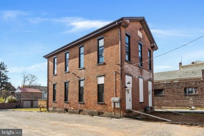 /international/us/420-chestnut-street-pottstown-pa-110107843301/