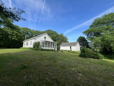 /international/us/110-lebanon-road-winterport-me-110109039920/