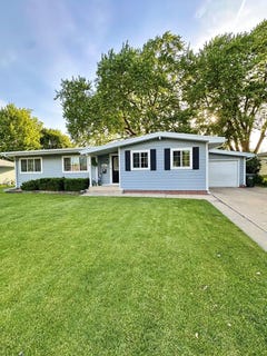 /international/us/1042-n-25th-street-fort-dodge-ia-110108489130/
