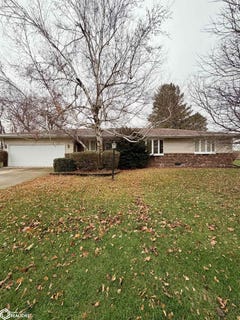 /international/us/213-8th-street-clarion-ia-110106680454/