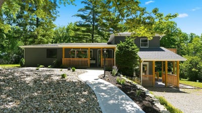 /international/us/7511-w-county-line-road-roanoke-in-110108818403/