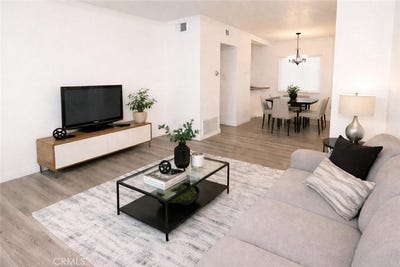 /international/us/7632-topanga-canyon-canoga-park-ca-110106331449/