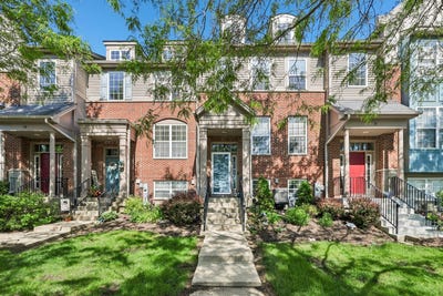 /international/us/10-thomas-court-grayslake-il-110108507266/