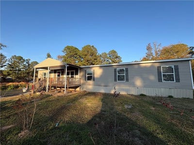 /international/us/453-bishop-road-smiths-station-al-110103385230/