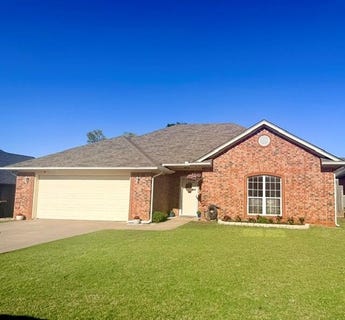 /international/us/2217-university-boulevard-chickasha-ok-110108021411/