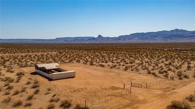 /international/us/6058-macayo-drive-golden-valley-az-110120555574/