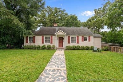 /international/us/403-summit-street-aberdeen-nc-110100995443/