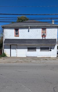 /international/us/135-e-broadway-street-winchester-ky-110109989361/