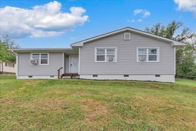 /international/us/935-ne-depot-street-christiansburg-va-110119965644/
