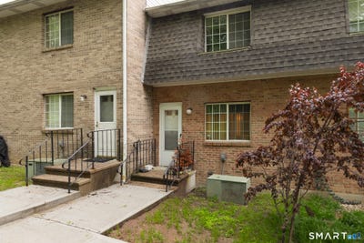 /international/us/109-bucks-hill-road-waterbury-ct-110108072590/
