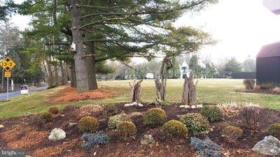 /international/us/1400-hunsicker-road-lancaster-pa-110081608514/
