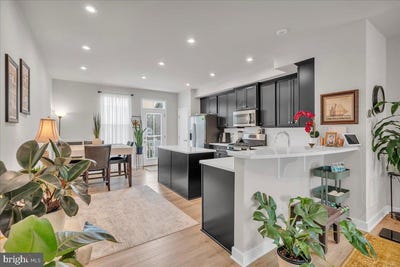 /international/us/7-sidney-lane-stratford-nj-110100834390/