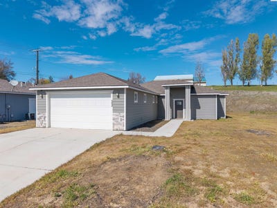 /international/us/352-e-davis-st-connell-wa-110103547626/