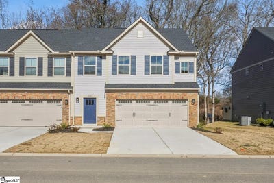 /international/us/534-martin-creek-drive-simpsonville-sc-110107880263/