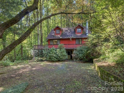 /international/us/151-tiger-lily-lane-waynesville-nc-110119947643/