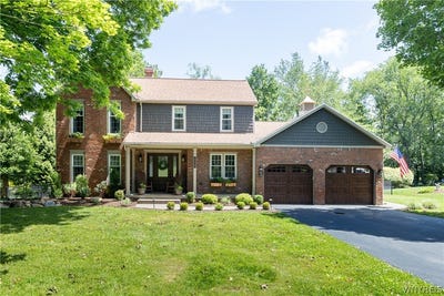 /international/us/110-curley-drive-orchard-park-ny-110109008292/