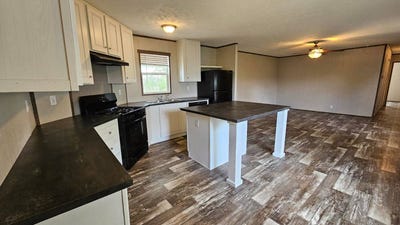 /international/us/5434-s-kansas-wichita-ks-110107866332/