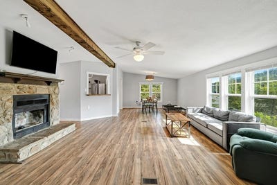 /international/us/1330-old-northcutt-road-ellijay-ga-110102519129/