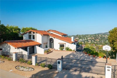 /international/us/4372-park-vicente-calabasas-ca-110108360356/