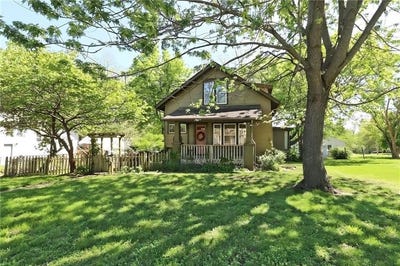 /international/us/301-w-washington-street-harrisonville-mo-110107869924/